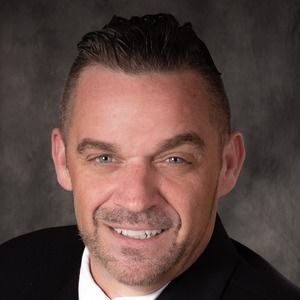 Meet your Posher, Mark a